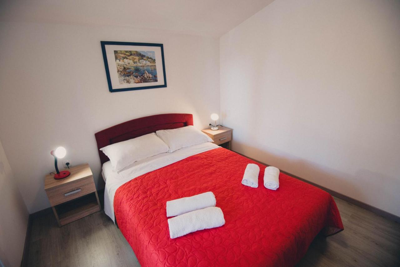 Apartments Vodice Eksteriør bilde