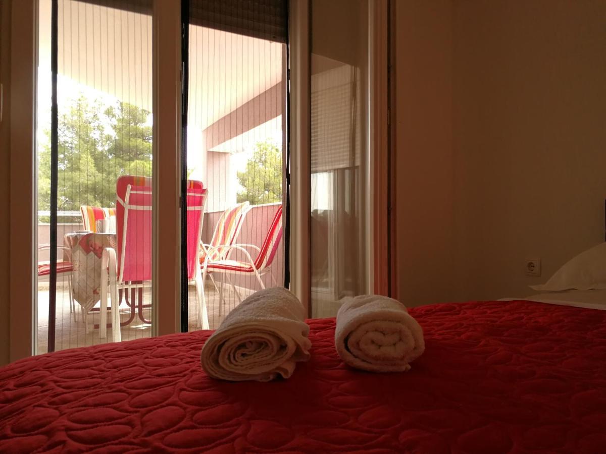 Apartments Vodice Eksteriør bilde