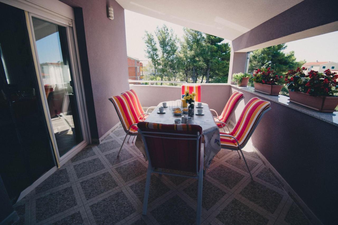 Apartments Vodice Eksteriør bilde