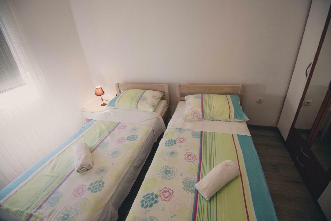 Apartments Vodice Eksteriør bilde